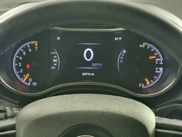 Used 2018 Jeep Grand Cherokee Altitude AWD/4WD image 28
