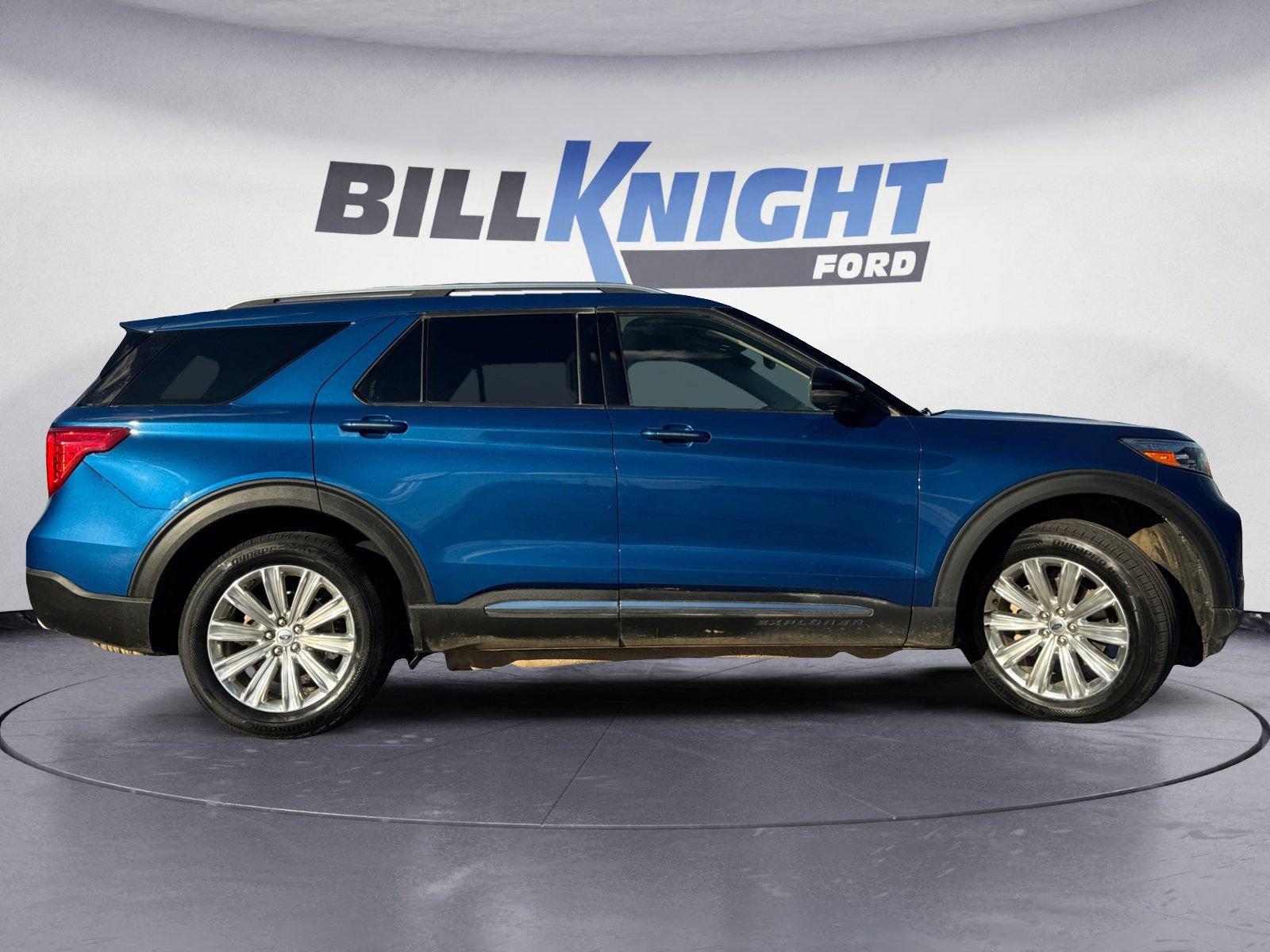 Certified 2021 Ford Explorer Limited w/ Equipment Group 301A image 6