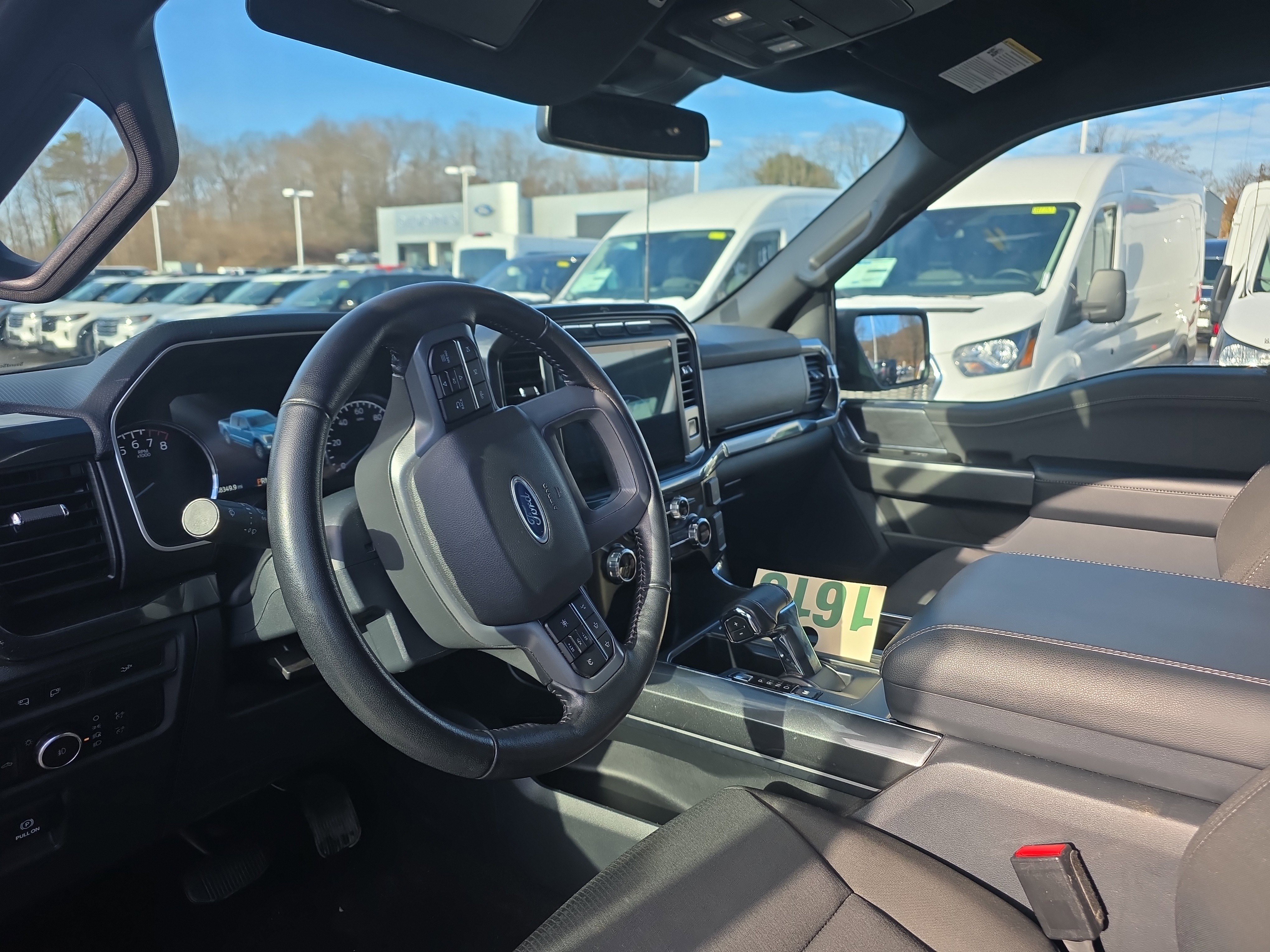 Certified 2022 Ford F150 XLT w/ Equipment Group 302A High image 30