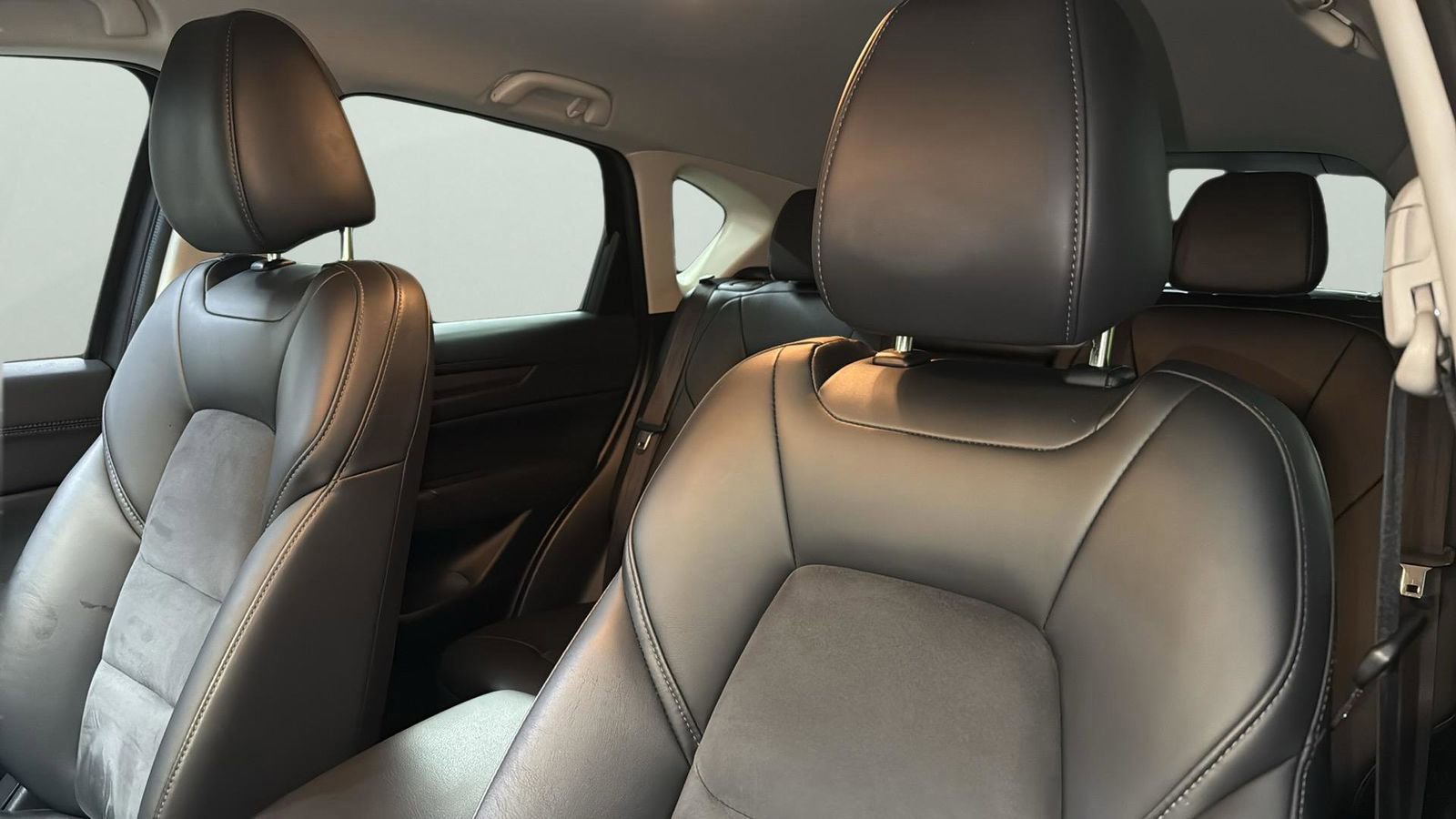 Used 2020 MAZDA CX-5 Touring image 10