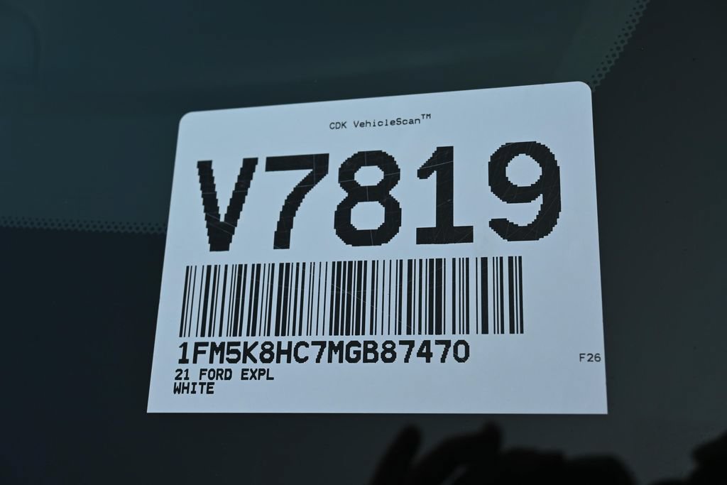 Certified 2021 Ford Explorer Platinum w/ Equipment Group 601A AWD/4WD image 47