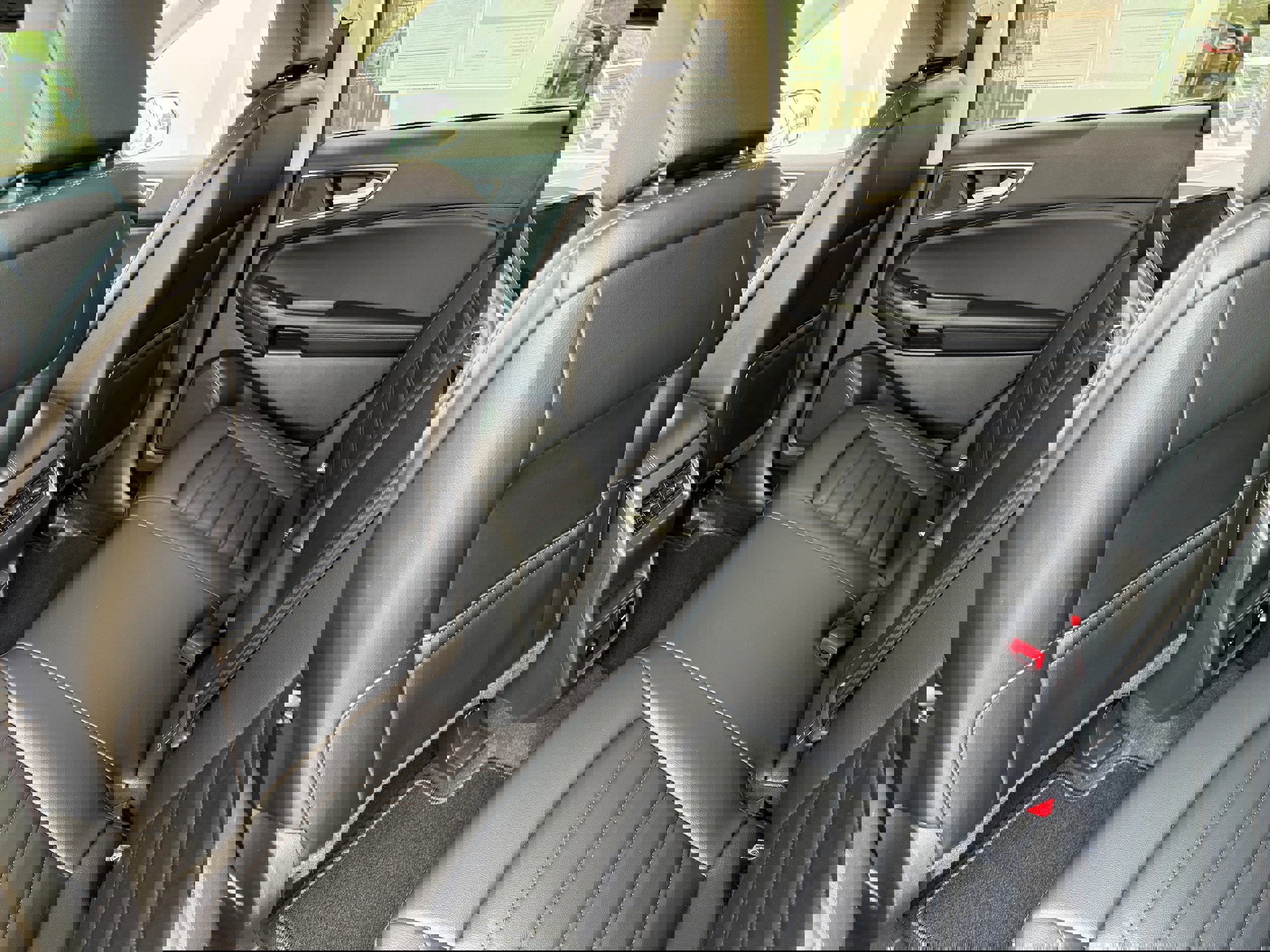 Certified 2024 Ford Edge SEL w/ Convenience Package image 12