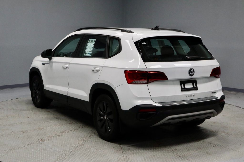 Used 2022 Volkswagen Taos S image 3