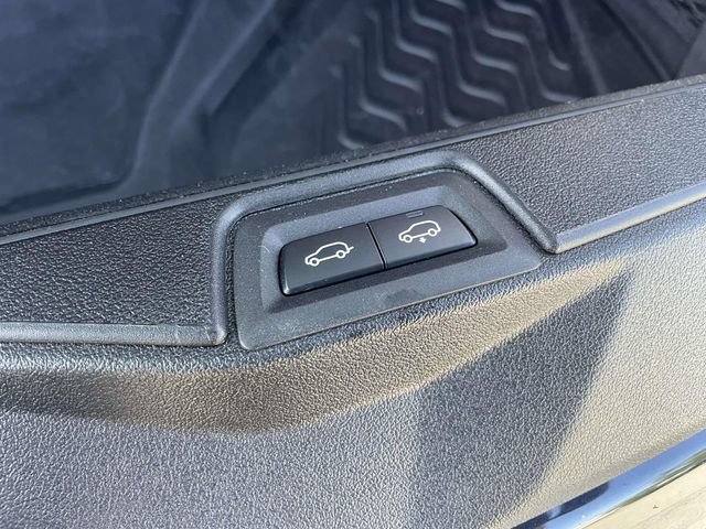 Used 2021 BMW X7 M50i w/ Cold Weather Package AWD/4WD image 15