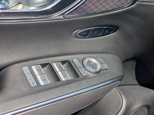 Used 2023 Genesis GV70 2.5T w/ Sport Prestige Package AWD/4WD image 11