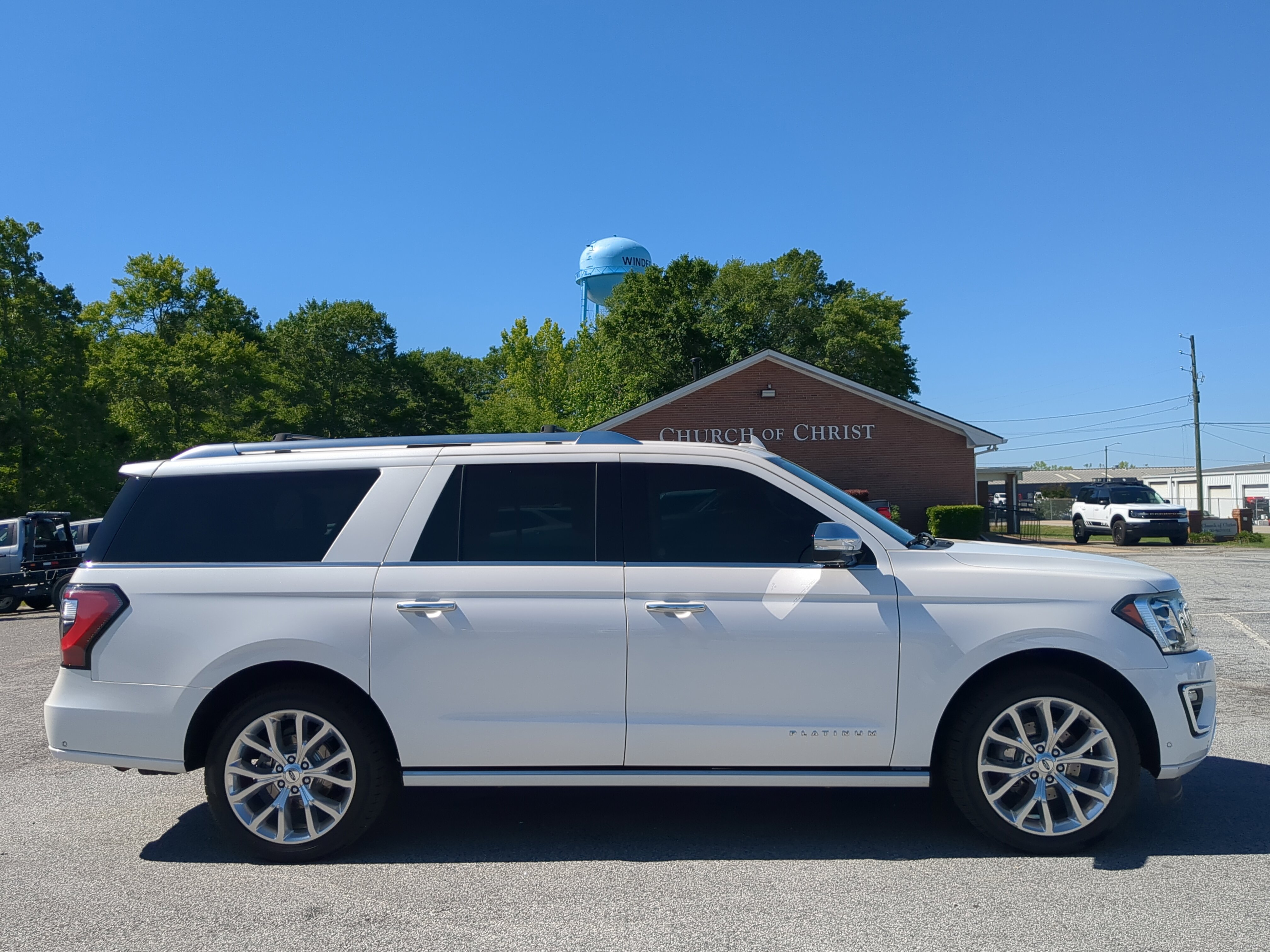 Certified 2018 Ford Expedition Max Platinum AWD/4WD image 2