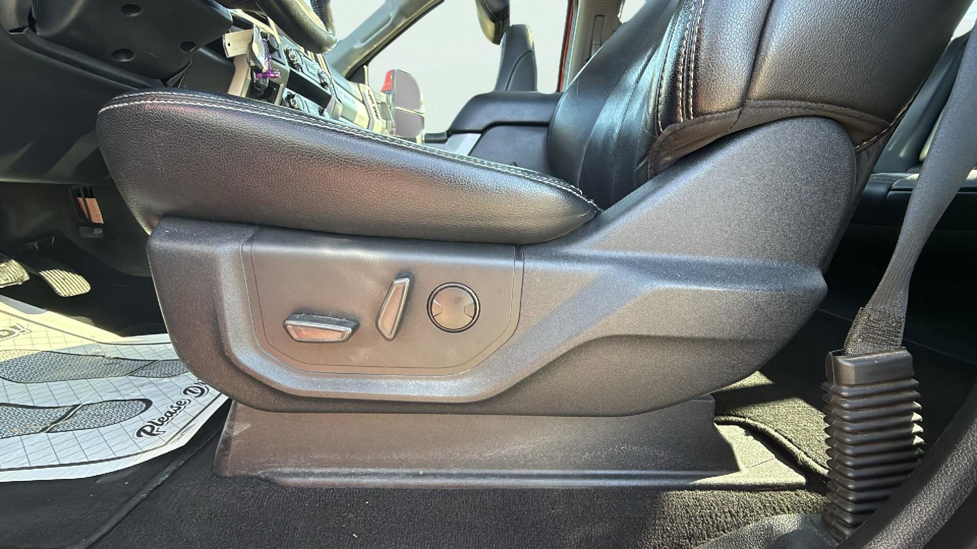 Certified 2020 Ford F250 Lariat w/ Tremor Off-Road Package image 19