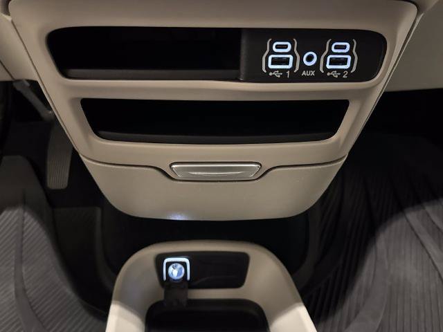 Used 2023 Chrysler Pacifica Touring-L w/ Road Tripper Package AWD/4WD image 21