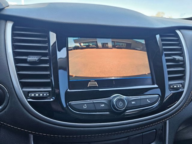 Used 2021 Chevrolet Trax LT w/ Midnight Edition image 14