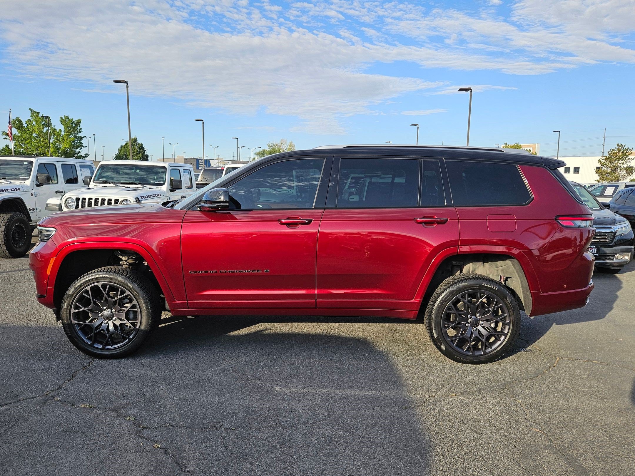 Used 2023 Jeep Grand Cherokee L Summit AWD/4WD image 9