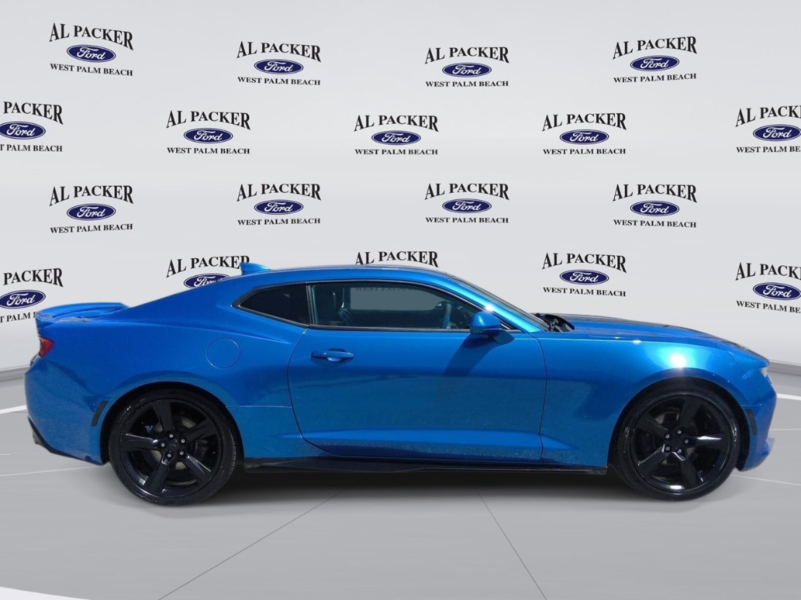 Used 2018 Chevrolet Camaro LT w/ RS Package RWD image 6