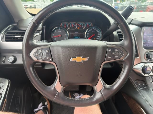 Used 2020 Chevrolet Tahoe LT w/ Luxury Package RWD image 24