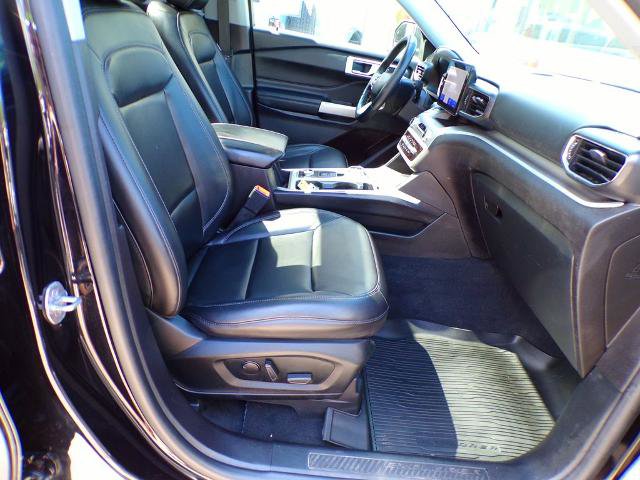 Certified 2022 Ford Explorer XLT w/ Equipment Group 202A AWD/4WD image 14