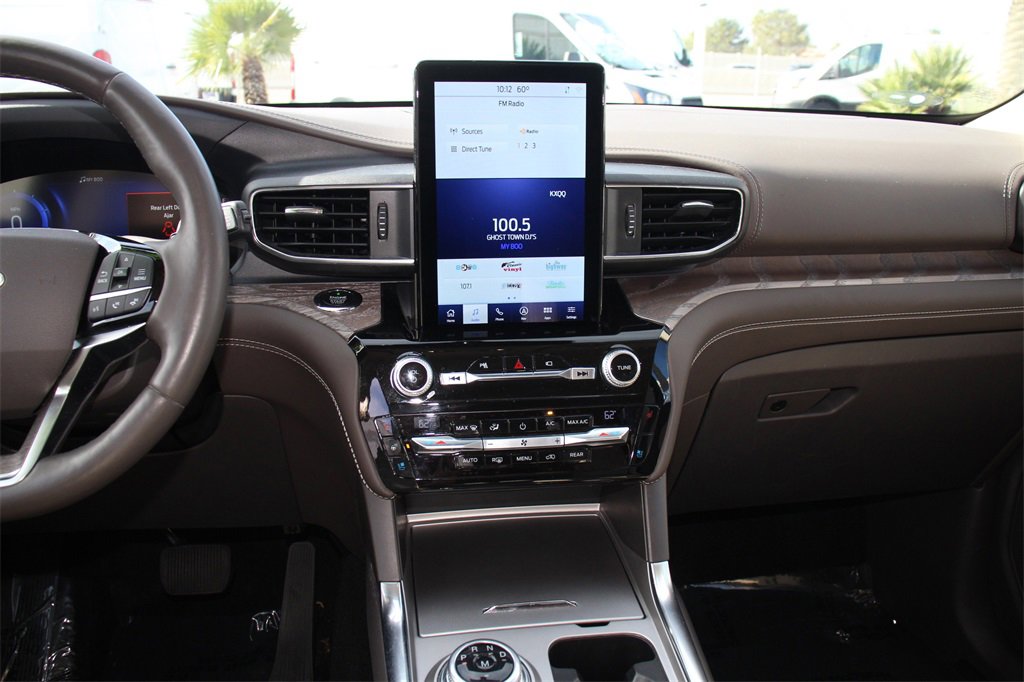 Certified 2021 Ford Explorer Platinum w/ Equipment Group 601A image 17