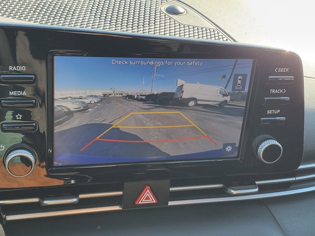 Used 2022 Hyundai Elantra SEL w/ Convenience + Premium Package image 24