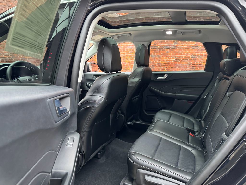 Certified 2022 Ford Escape SEL image 27