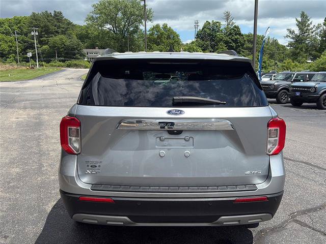 Certified 2023 Ford Explorer XLT w/ Equipment Group 202A AWD/4WD image 6