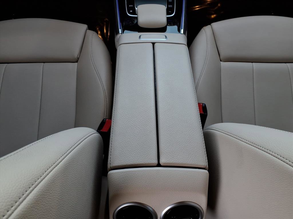 Used 2020 Mercedes-Benz GLB 250 image 16