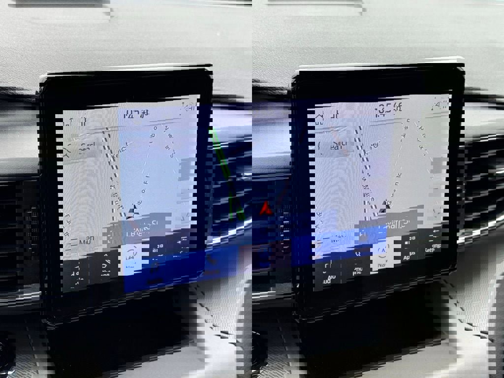 Certified 2022 Ford Explorer XLT w/ Equipment Group 202A image 29