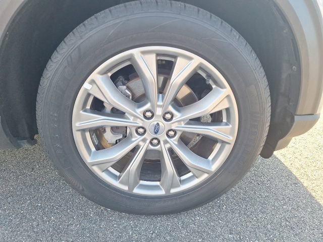 Certified 2023 Ford Explorer Limited image 9