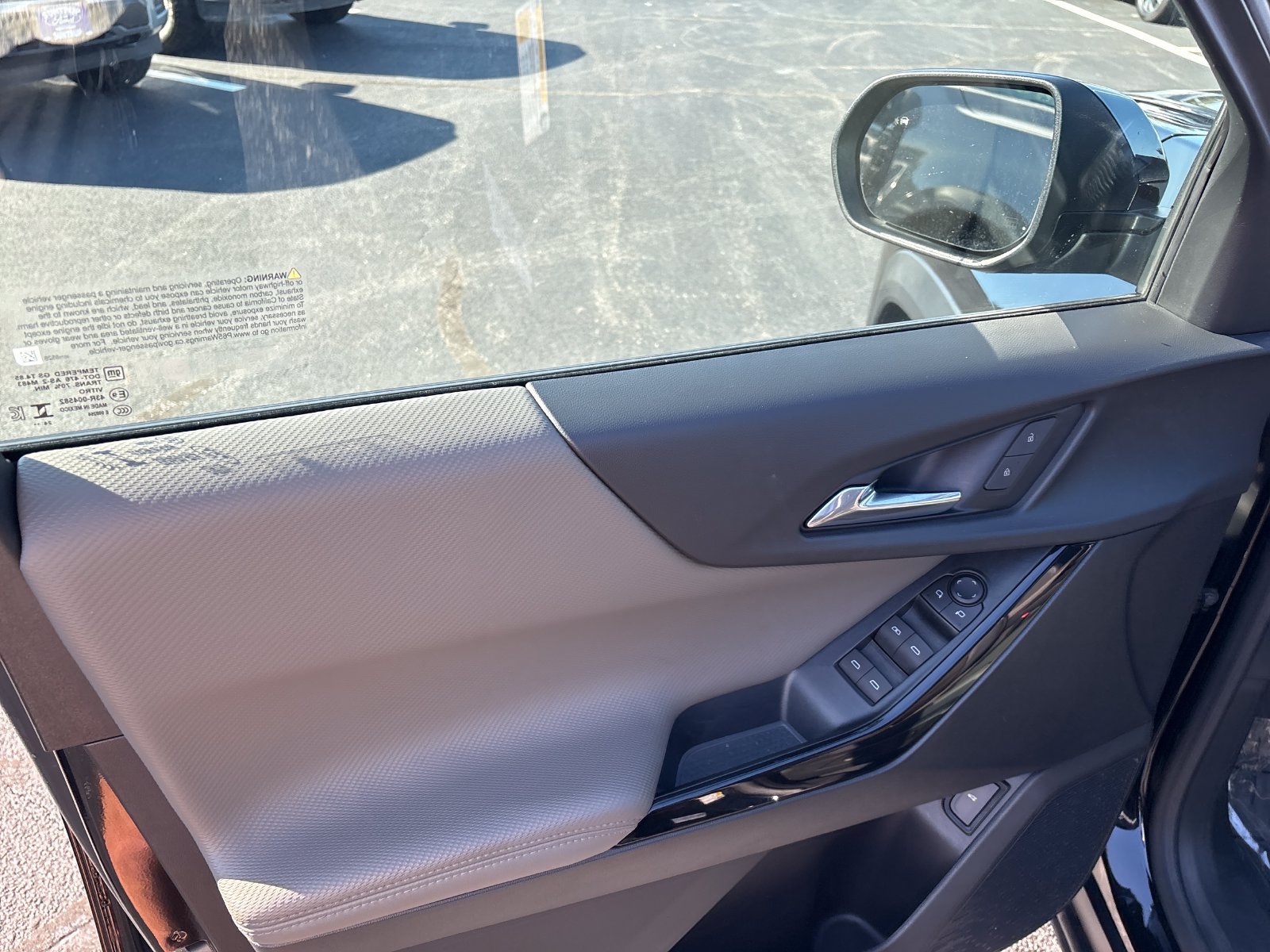 Used 2025 Chevrolet Equinox LT w/ Convenience Package II FWD image 27