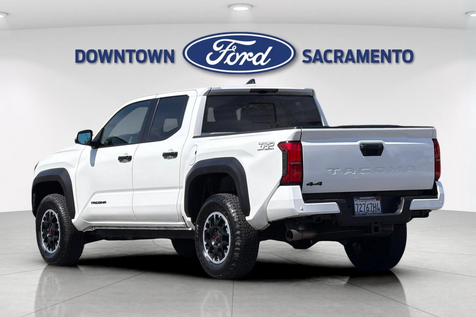 Used 2025 Toyota Tacoma TRD Off-Road w/ TRD Off Road Upgrade Package AWD/4WD image 8