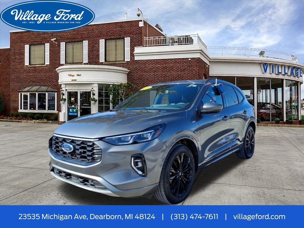 Certified 2023 Ford Escape ST-Line Elite AWD/4WD image 5