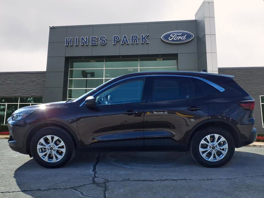 Certified 2023 Ford Escape Active image 2
