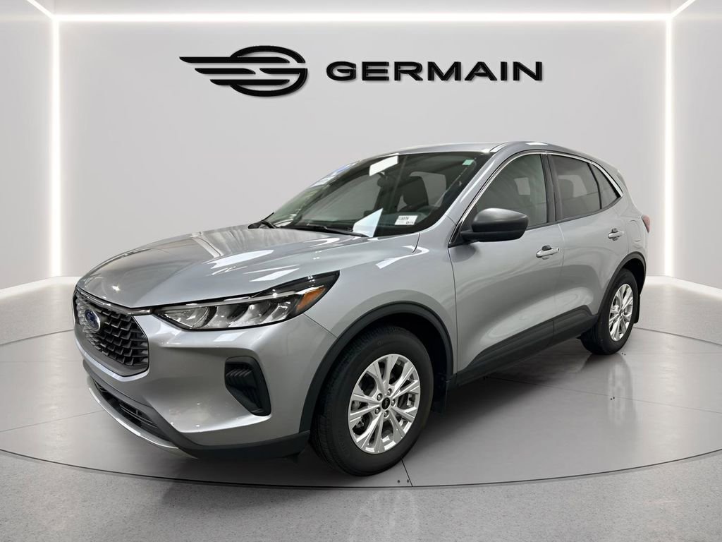 Certified 2024 Ford Escape Active w/ Cold Weather Package FWD image 3