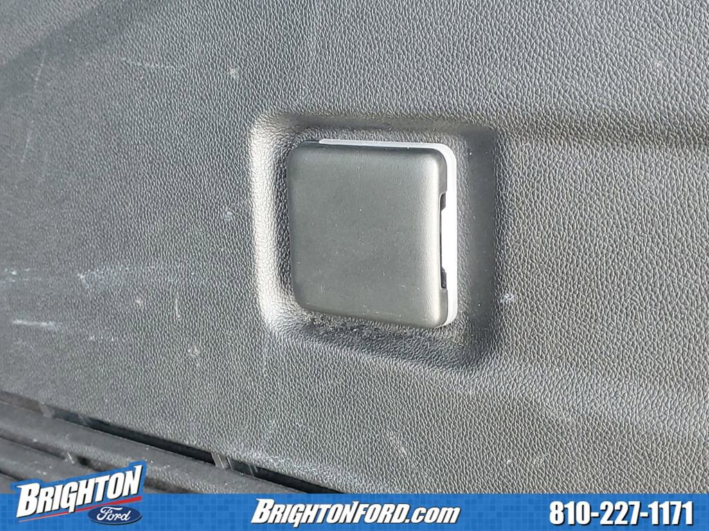 Used 2023 Chevrolet Suburban Z71 AWD/4WD image 7