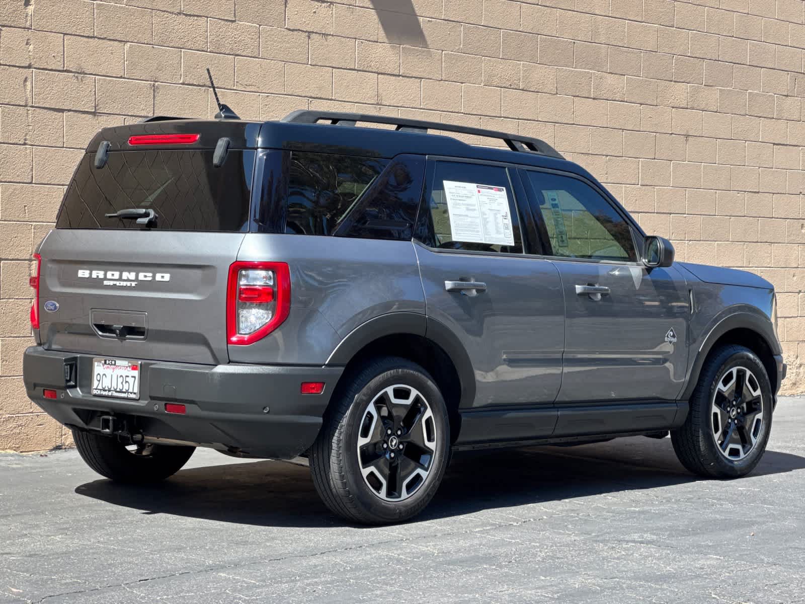 Certified 2022 Ford Bronco Sport Outer Banks w/ Tech Package AWD/4WD image 2