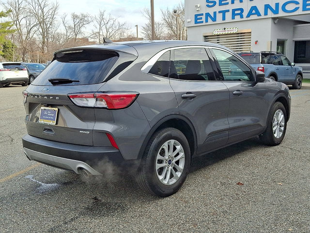 Certified 2022 Ford Escape SE image 8