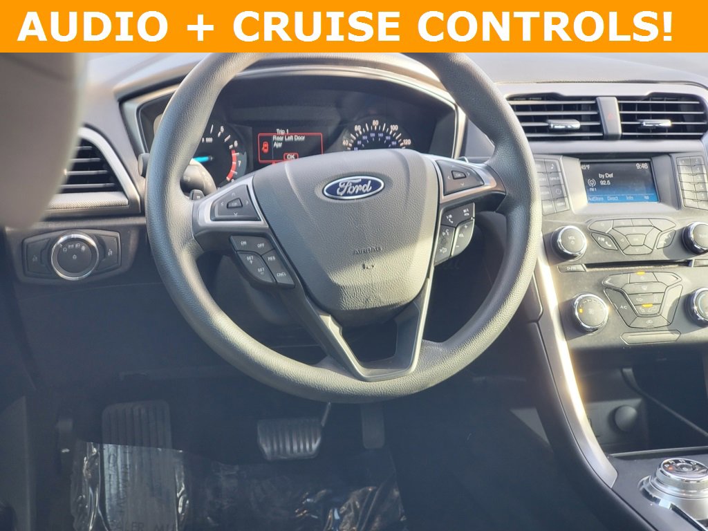 Certified 2017 Ford Fusion SE image 8