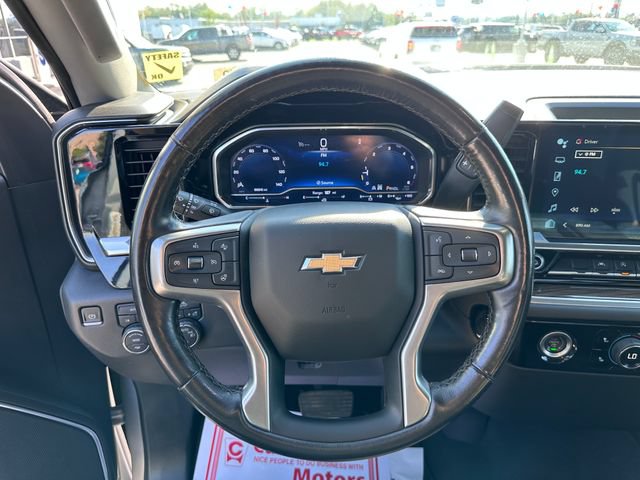 Used 2022 Chevrolet Silverado 1500 LT AWD/4WD image 20
