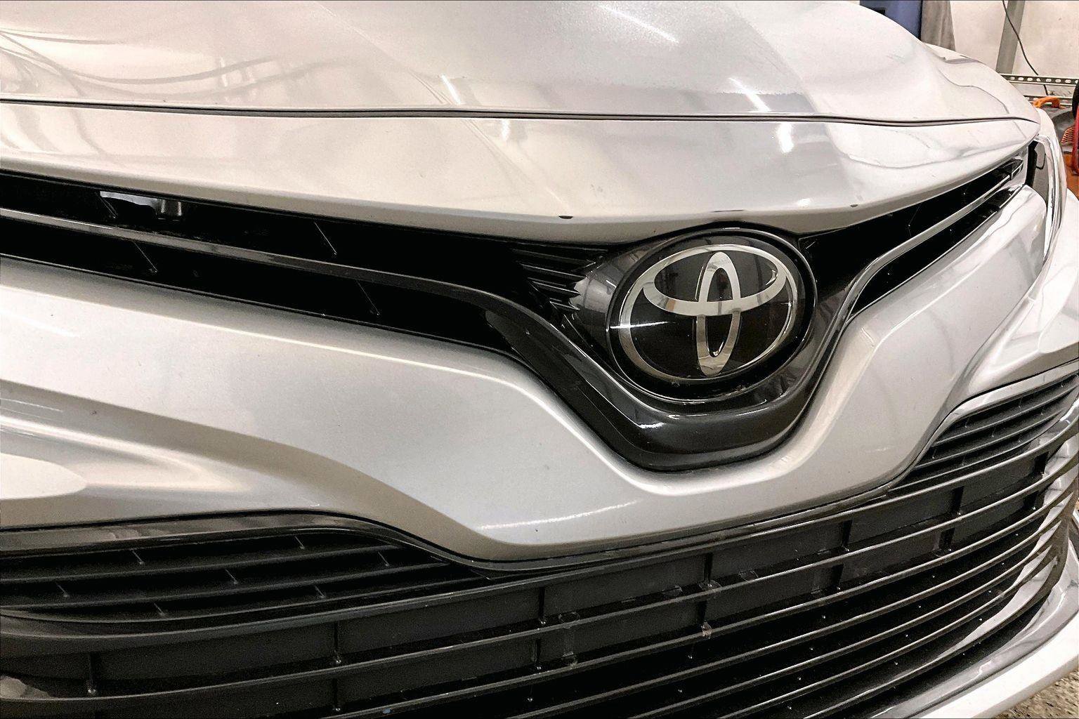 Used 2020 Toyota Camry LE image 29