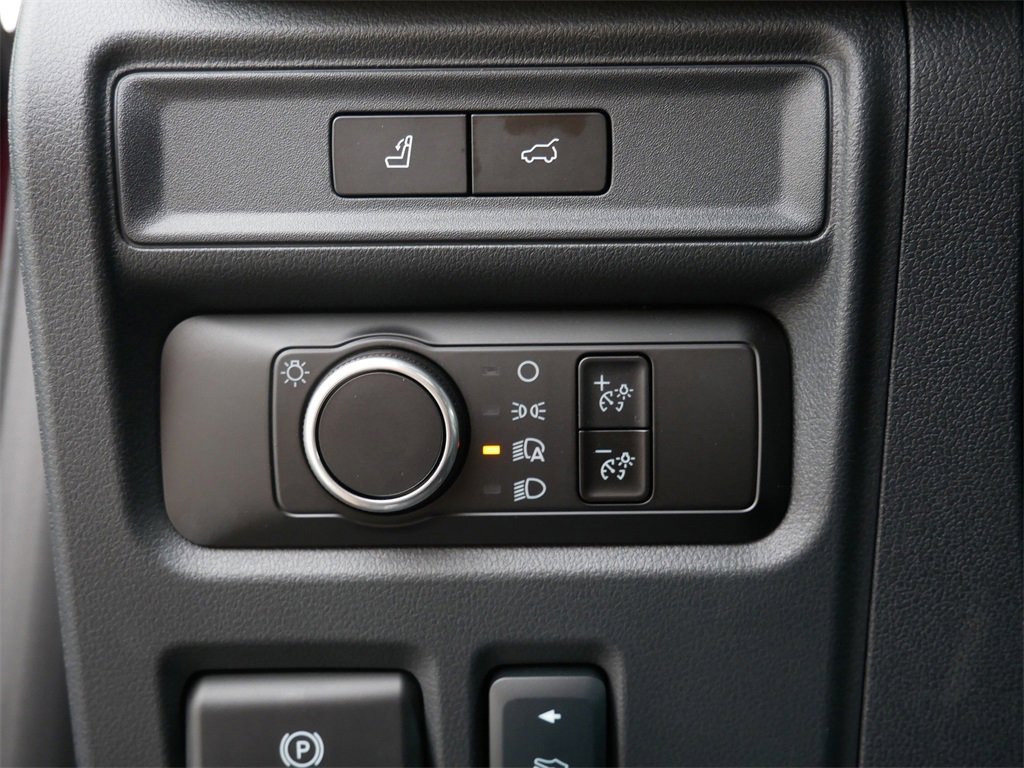 Certified 2024 Ford Expedition XLT image 17