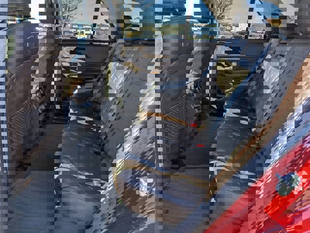 Used 2020 Mercedes-Benz GLE 350 4MATIC image 29