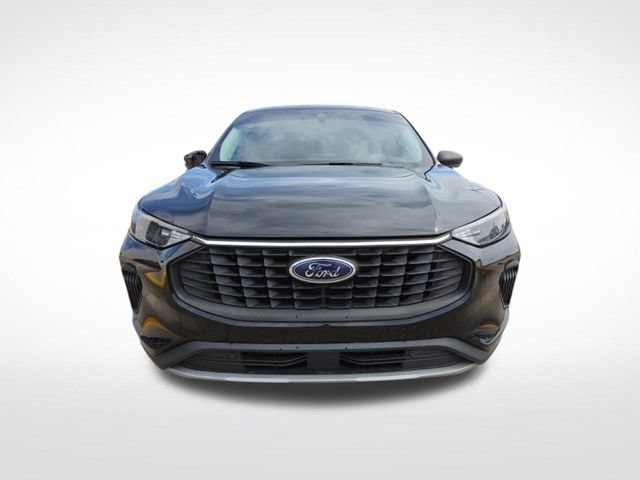 Certified 2023 Ford Escape Active w/ Cold Weather Package FWD image 2