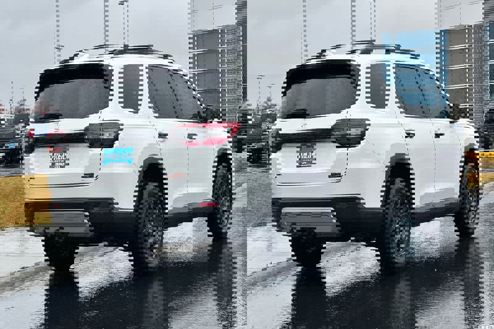 Used 2023 Honda Pilot TrailSport image 5