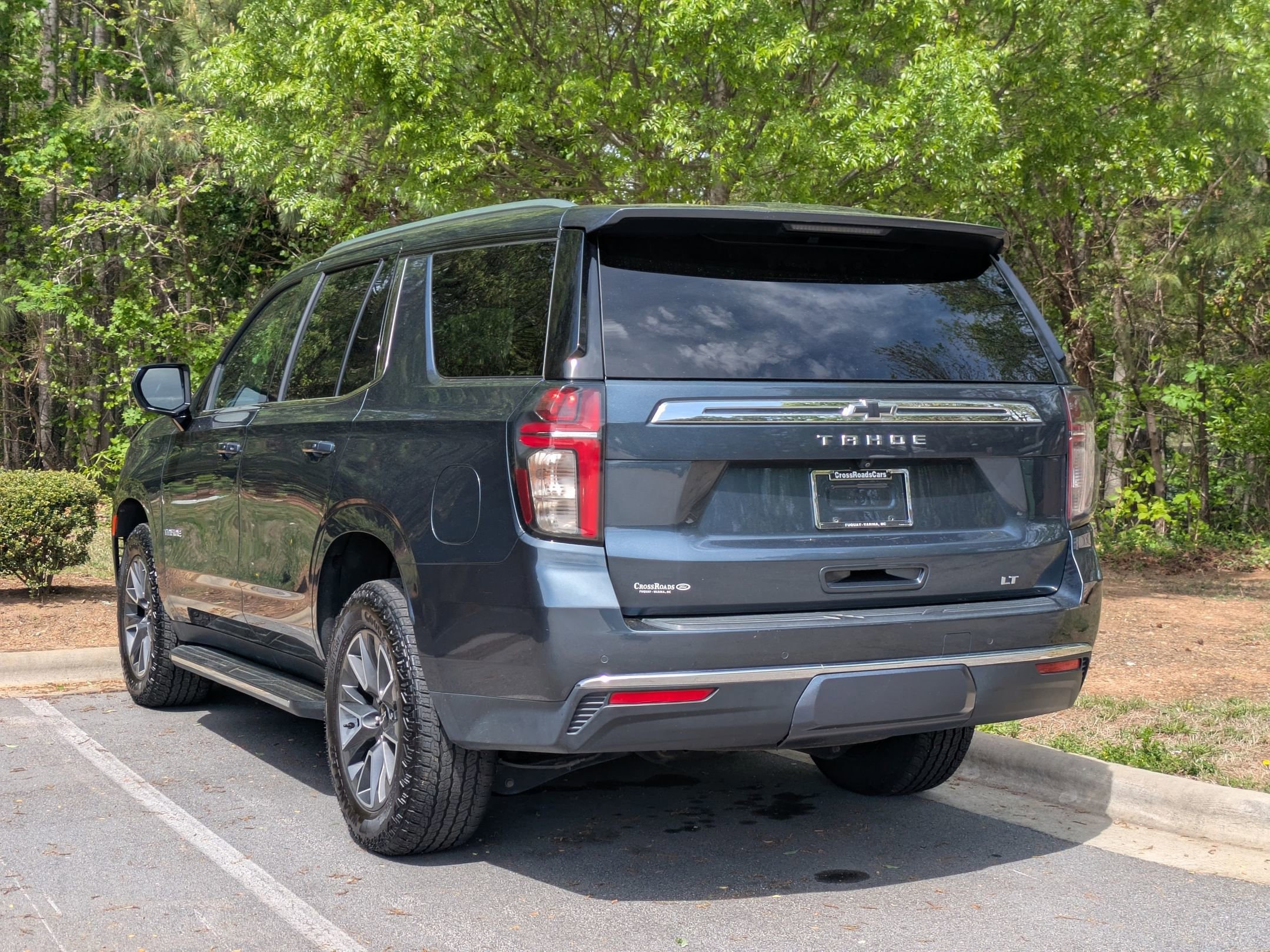 Used 2021 Chevrolet Tahoe LT image 2