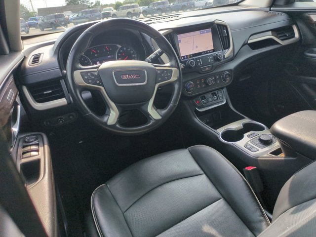Used 2020 GMC Terrain Denali w/ Denali Premium Package FWD image 32