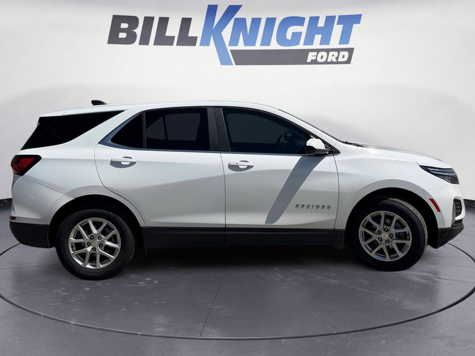 Used 2023 Chevrolet Equinox LT FWD image 4
