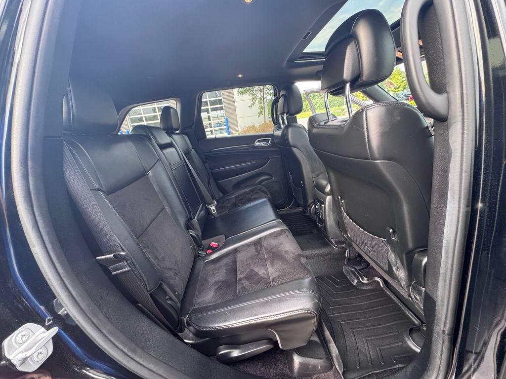 Used 2018 Jeep Grand Cherokee Altitude AWD/4WD image 30