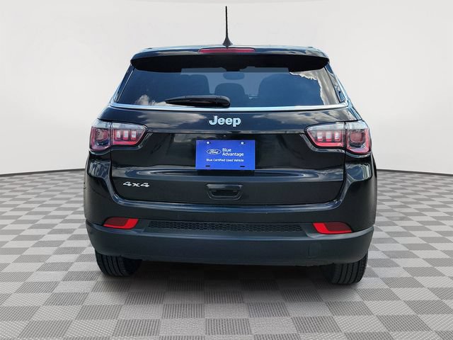 Used 2024 Jeep Compass Sport AWD/4WD image 4