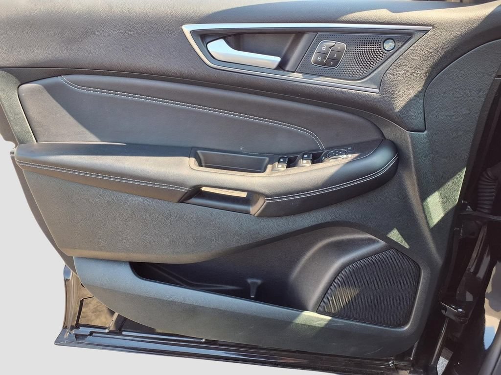 Certified 2024 Ford Edge Titanium AWD/4WD image 24