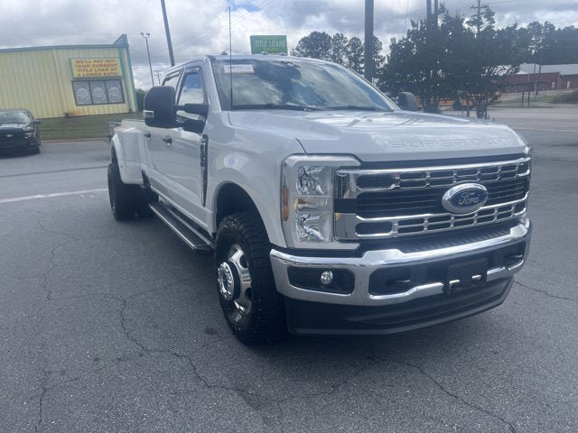 Certified 2025 Ford F350 XLT AWD/4WD image 4