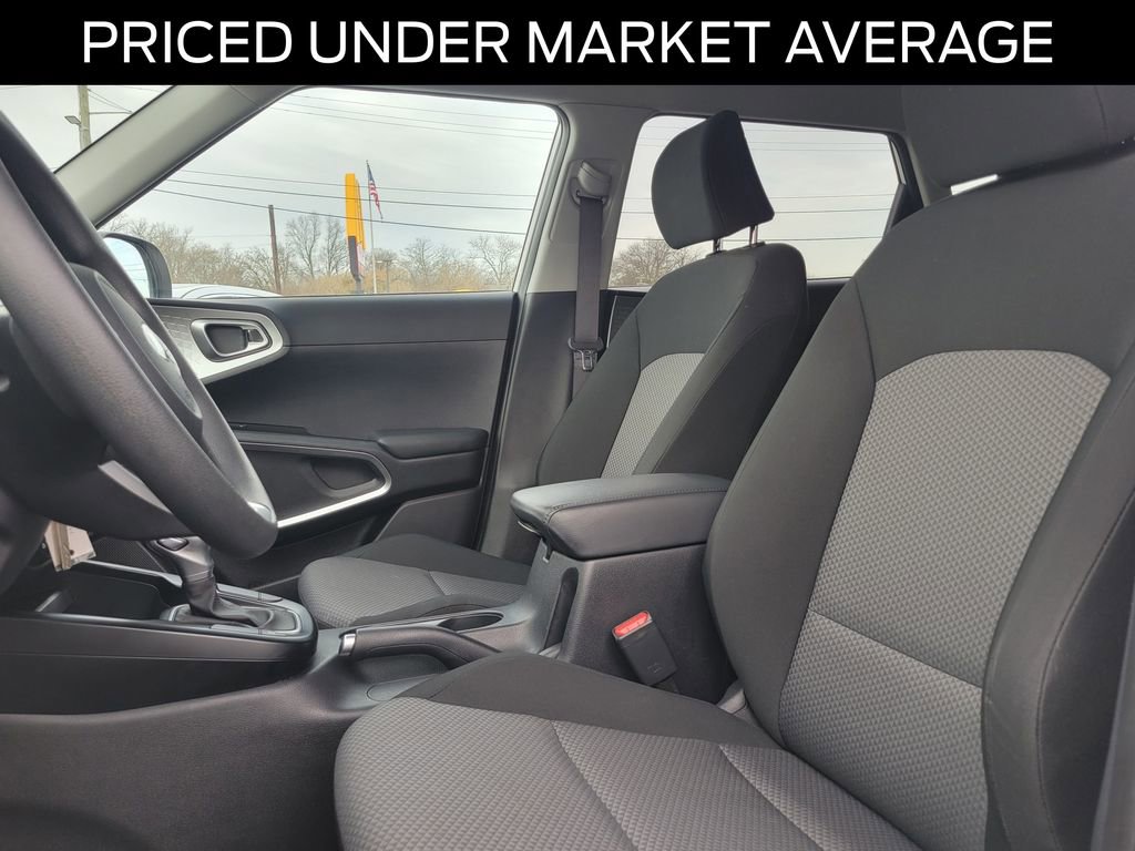 Used 2020 Kia Soul LX FWD image 14