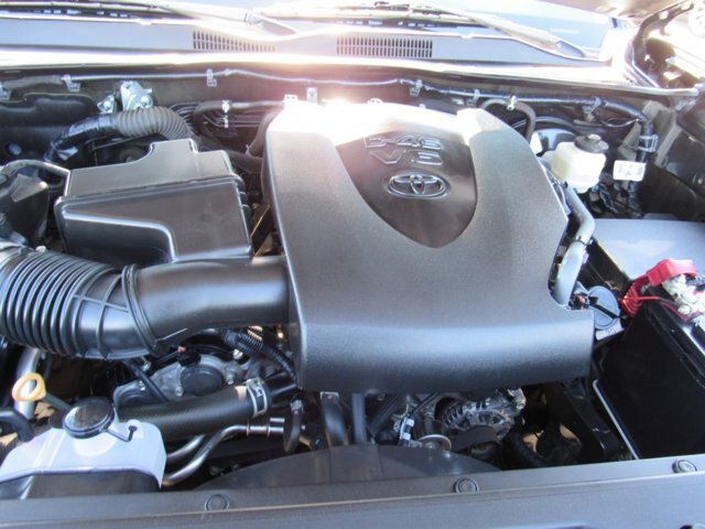 Used 2021 Toyota Tacoma SR AWD/4WD image 15