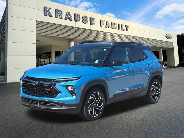 Used 2025 Chevrolet TrailBlazer RS w/ Convenience Package FWD image 3