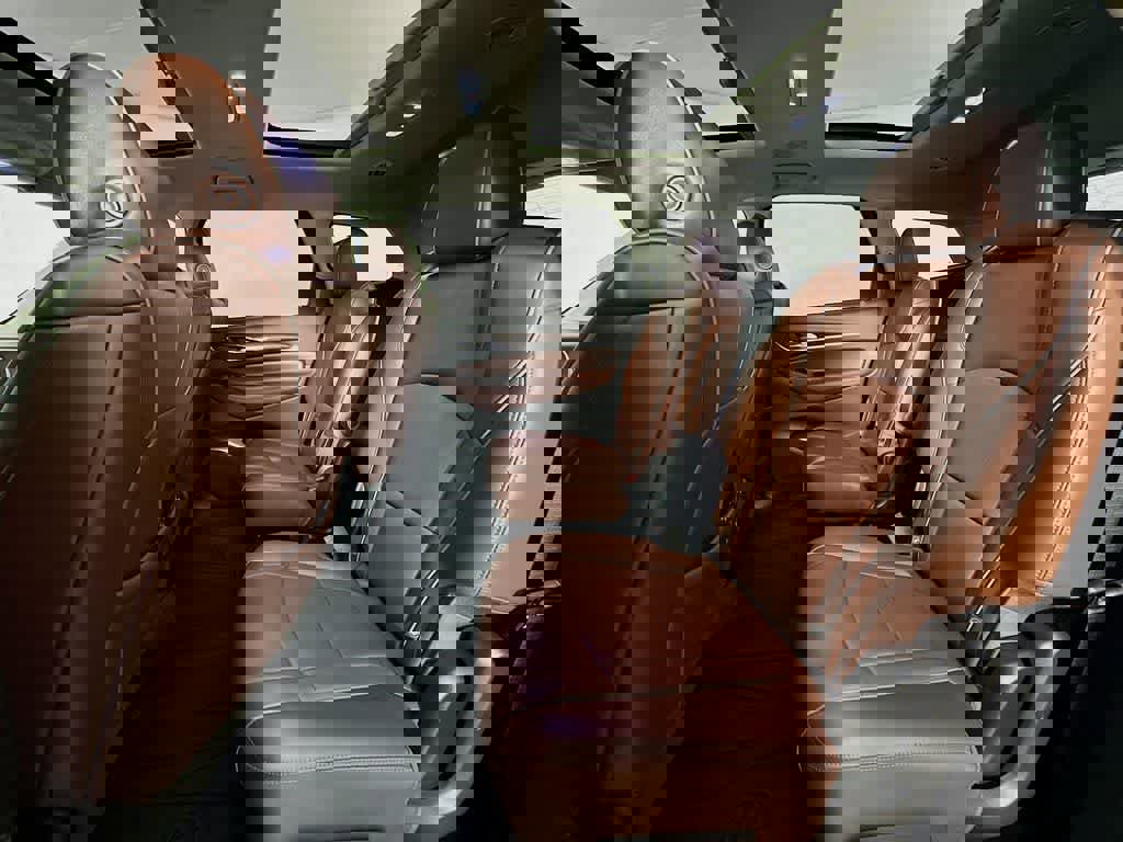 Used 2021 Buick Enclave Avenir w/ Avenir Technology Package image 14